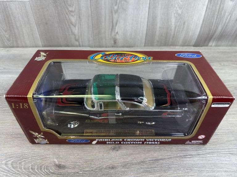 1955 Ford Fairlane Crown Victoria Mild Custom, 1/18