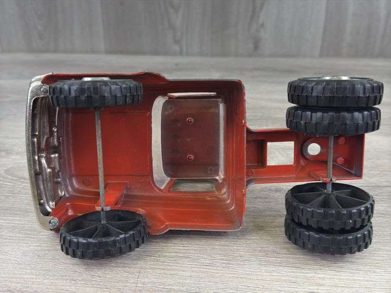Hubley Mighty-Metal Truck & Dump Trailer, 17” Long