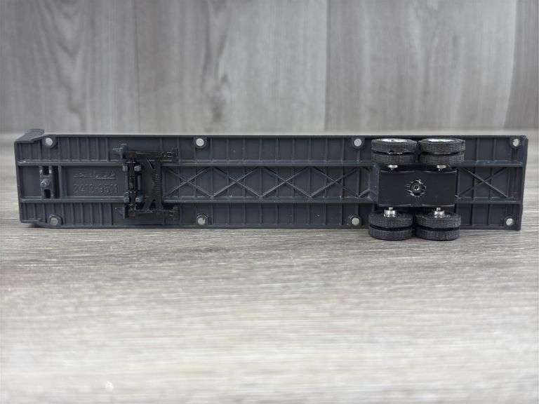 Caterpillar Tractor Trailer W/Challenger 45, 1/64, Ertl