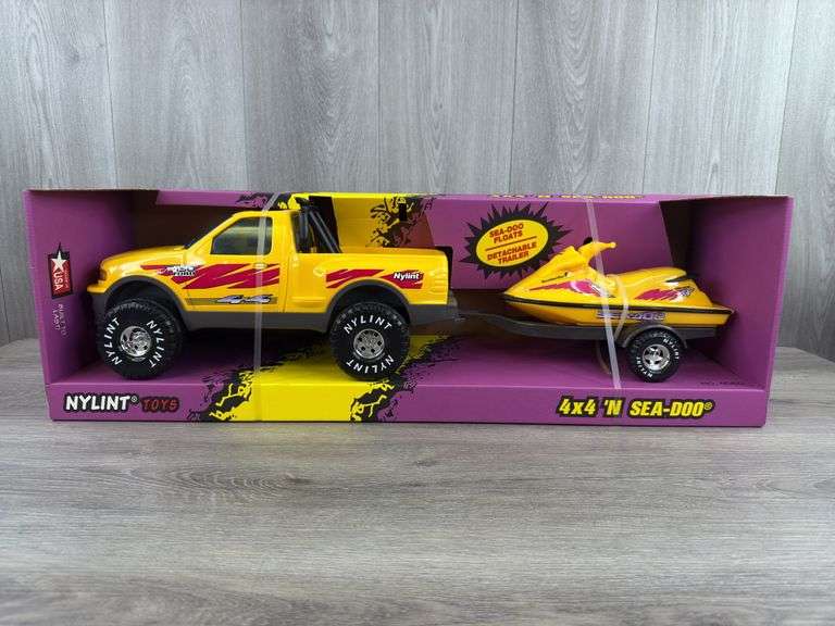 Ford F150 4x4 ‘N Sea-Doo, 27 1/2” Long, Nylint Toys