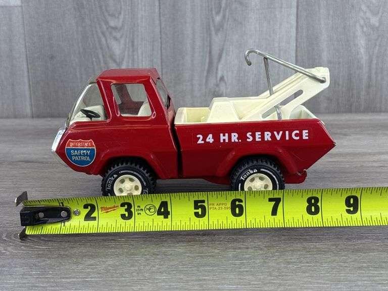 Tonka 24 Hr. Service Tow Truck, 9” Long