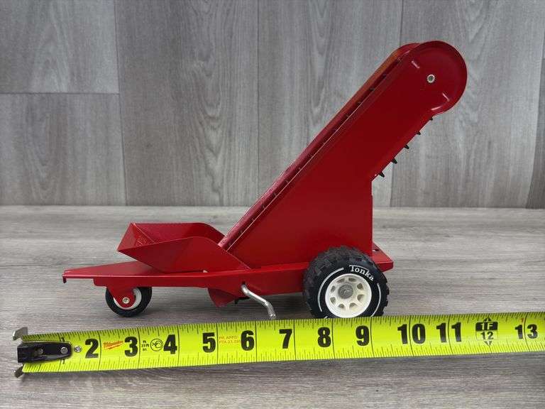 Tonka Elevator, 12” Long
