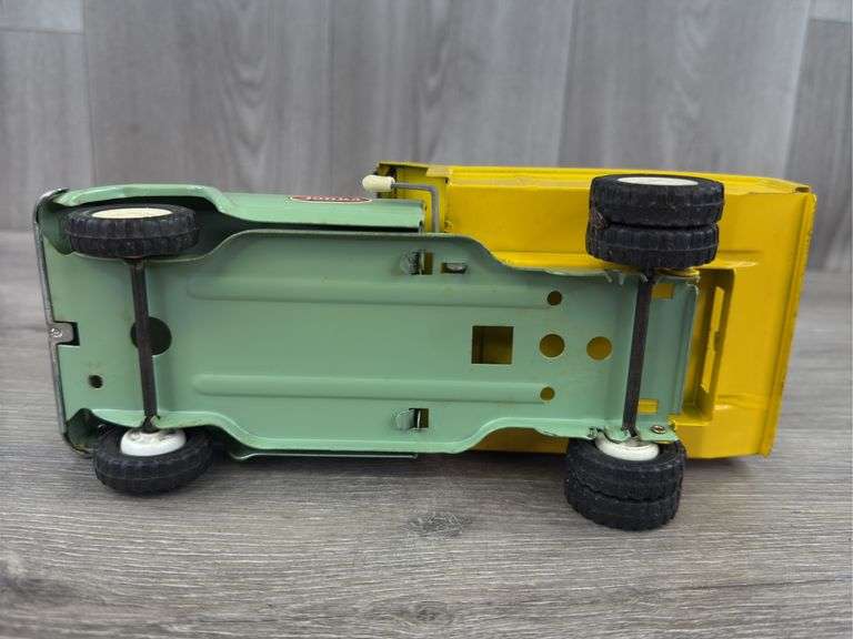 Tonka Jeep Dump Truck, 9 1/2” Long