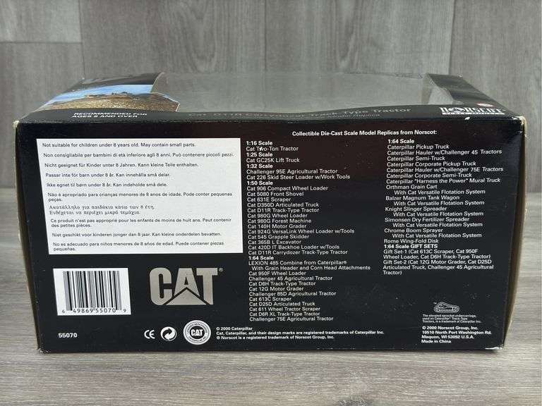 Caterpillar D11R Carrydozer Track-Type Tractor, 1/50