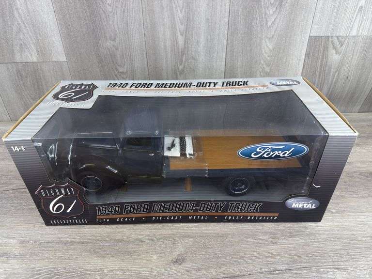 1940 Ford Medium-Duty Flatbed Truck, 1/16, Highway 61