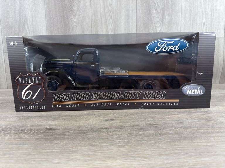 1940 Ford Medium-Duty Flatbed Truck, 1/16, Highway 61