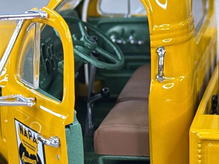 Mack B-61 NAPA 24 HR Wrecker, 1/34, First Gear