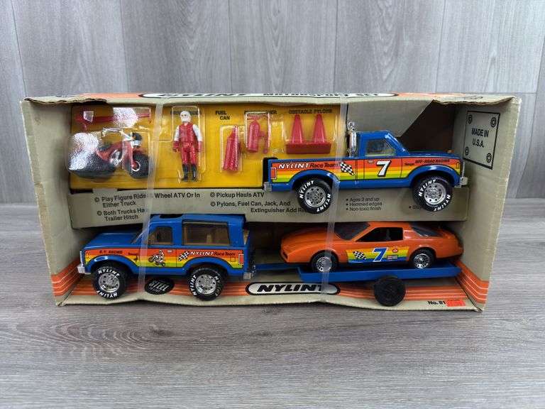 G.T. Racing Motorsport Set, Truck/Trailer-16” Long, Nylint