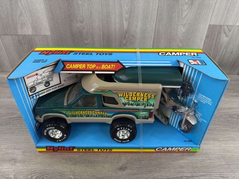 Wilderness Camper, 13” Long, Nylint, Metal Muscle