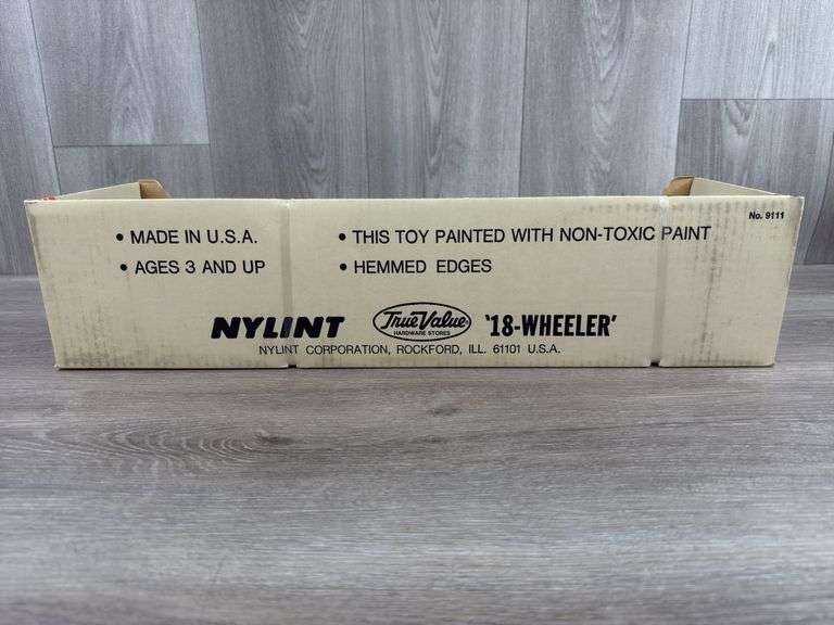 True Value 18-Wheeler, 21” Long, Nylint
