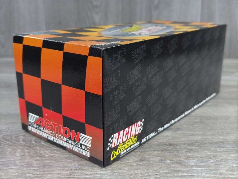 Darrell Waltrip #17 Parts America Chrome 1997 Monte Carlo Stock Car, 1/24, Limited Edition, 1 Of 6,000, Action Racing Collectables Club Of America