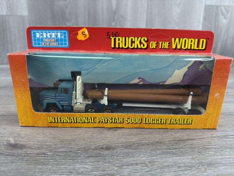 International Paystar 5000 Logger Trailer, 1/64, Ertl, Trucks & Miniatures Of The World