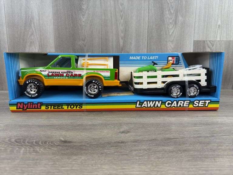 Greens Keeper Lawn Care Set, 21 1/2” Long, Nylint
