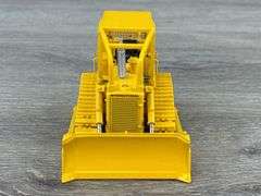 International TD15 Crawler W/Blade, 1/50, First Gear