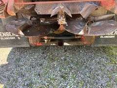 Ford 8000 w/ L3020 New Leader Spreader