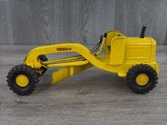 Tonka Road Grader, 11” Long