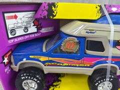 Ford Ranger Sport Camper, 13” Long, Nylint Toys