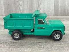 Structo Kom-Pak Dump Truck, 9” Long