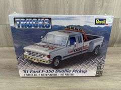 ‘91 Ford F350 Duallie Pickup Plastic Kit, 1/24, Revell