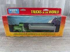 International Paystar 5000 Gravel Trailer, 1/64, Ertl, Trucks & Miniatures Of The World