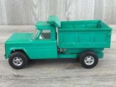 Structo Kom-Pak Dump Truck, 9” Long