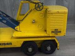 Clark Equipment Michigan T-24 Shovel Crane, 17 1/2” Long