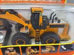The Cat RC Power Loader, 10 1/2” Long, New Bright