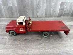 Tonka Ramp Hoist Truck, 21” Long, Tonka Toys