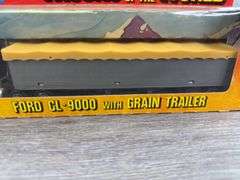 Ford CL-9000 W/Grain Trailer, 1/64, Ertl, Trucks & Miniatures Of The World
