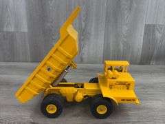 International 180 Pay Hauler, 1/24, Diamond Grille, Ertl