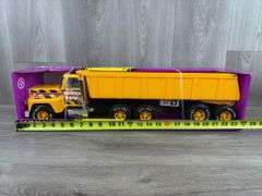 Hard Hat Contractors Gravel Hauler, 23 1/2” Long, Nylint Toys