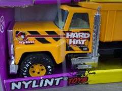Hard Hat Contractors Gravel Hauler, 23 1/2” Long, Nylint Toys