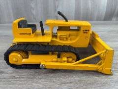 Caterpillar D6 Crawler W/Blade, 1/16, Ertl