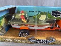 Nylint Bass Chaser II Set, 16” Long, Metal Muscle