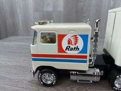 Rath Tractor Trailer, 21” Long, Nylint