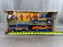 G.T. Racing Motorsport Set, Truck/Trailer-16” Long, Nylint
