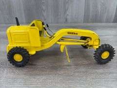 Tonka Road Grader, 11” Long