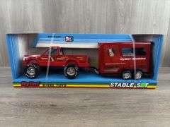 Nylint Stables Stable Set, 21” Long, Nylint