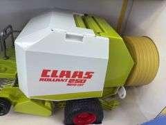 Claas Rollant 250 Roto Cut, 1/16, Bruder