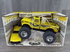 Lemon Squeeze Monster Truck Car Crunch Set, 12” Long