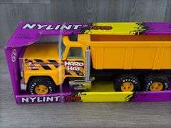 Hard Hat Contractors Gravel Hauler, 23 1/2” Long, Nylint Toys