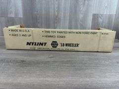 Ford 9000 NAPA Automotive Parts 18-Wheeler, 21” Long