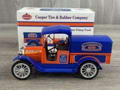 1914 Studebaker Cooper Tires Road Service Truck Bank, 1/25
