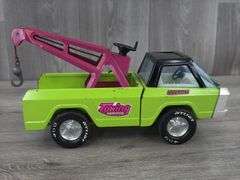 Nylint Towing Service Truck, 13” Long