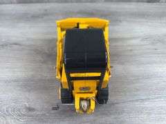 John Deere 450 Crawler W/Blade & Winch, 1/16, Ertl