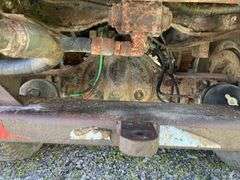 Ford 8000 w/ L3020 New Leader Spreader