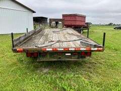 Tandem Axle Trailer