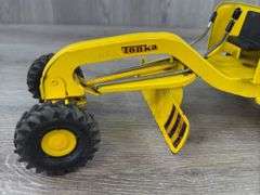 Tonka Road Grader, 11” Long