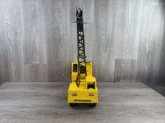 Clark Equipment Michigan T-24 Shovel Crane, 17 1/2” Long