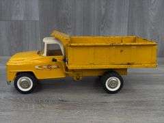 Tru-Scale Dump Truck, 14 3/4” Long